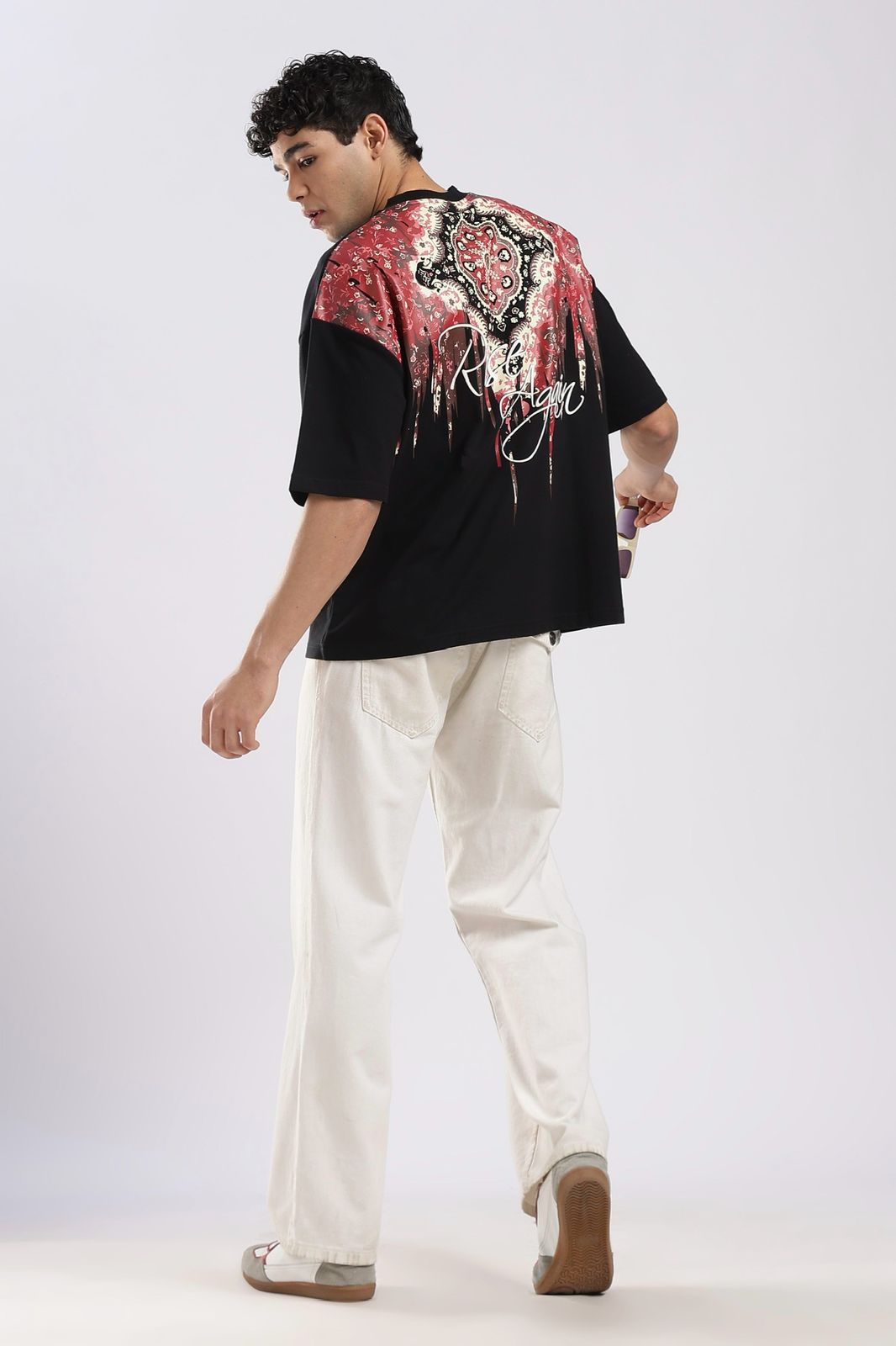 Carpedian Black Oversized Tshirt