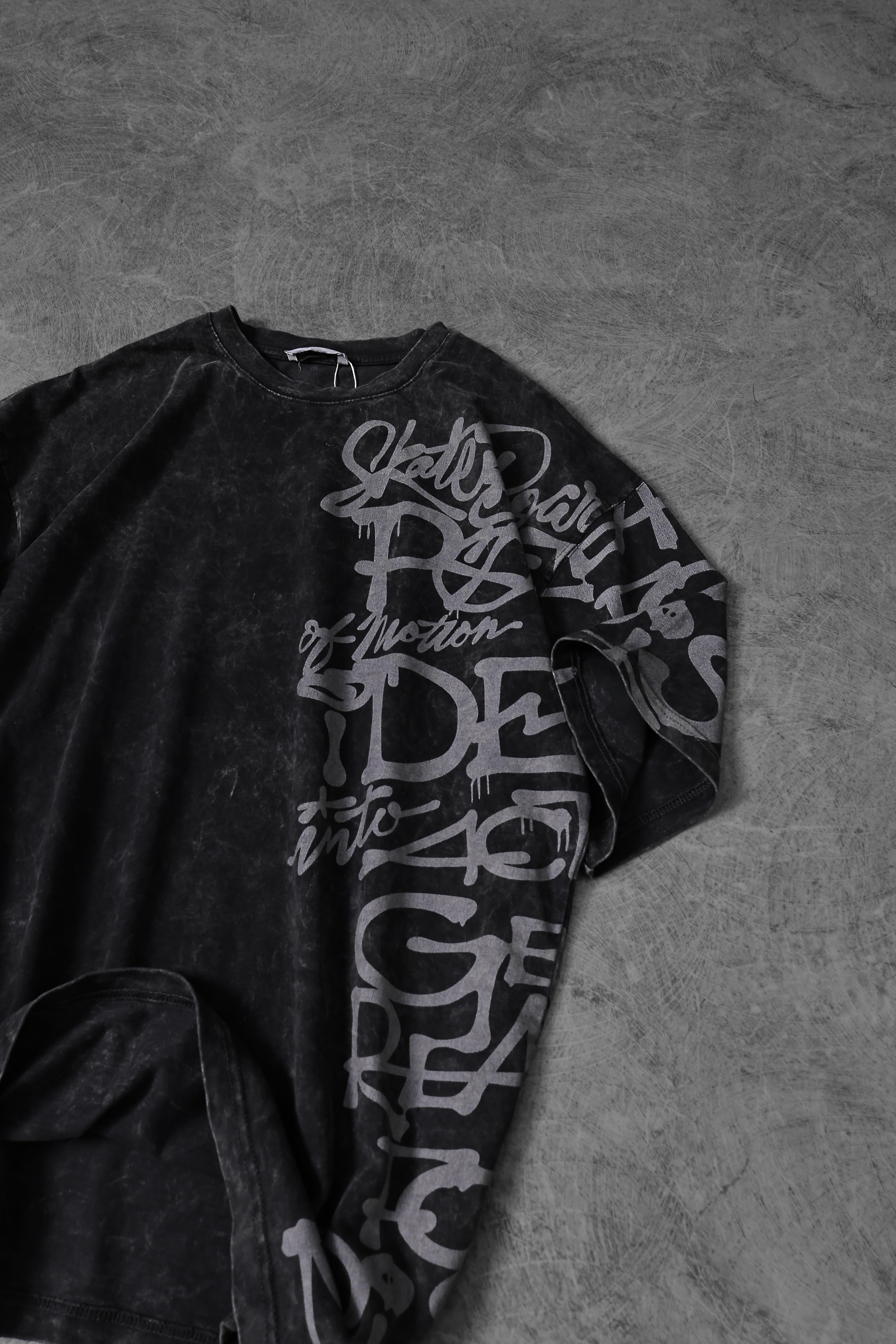 Men's Anthracite Graffiti Side Print Special Washed Fabric Oversize T-shirt