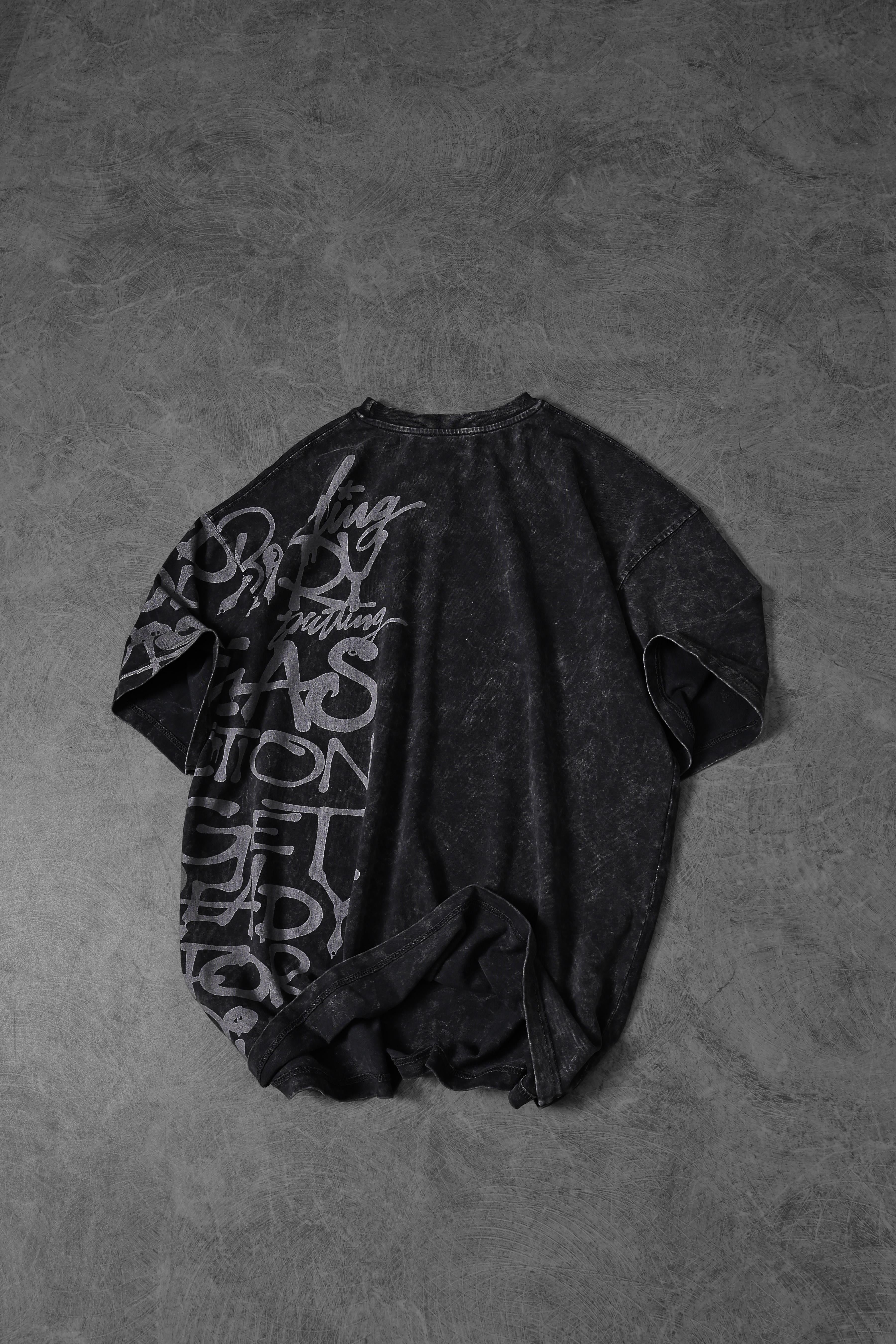 Men's Anthracite Graffiti Side Print Special Washed Fabric Oversize T-shirt